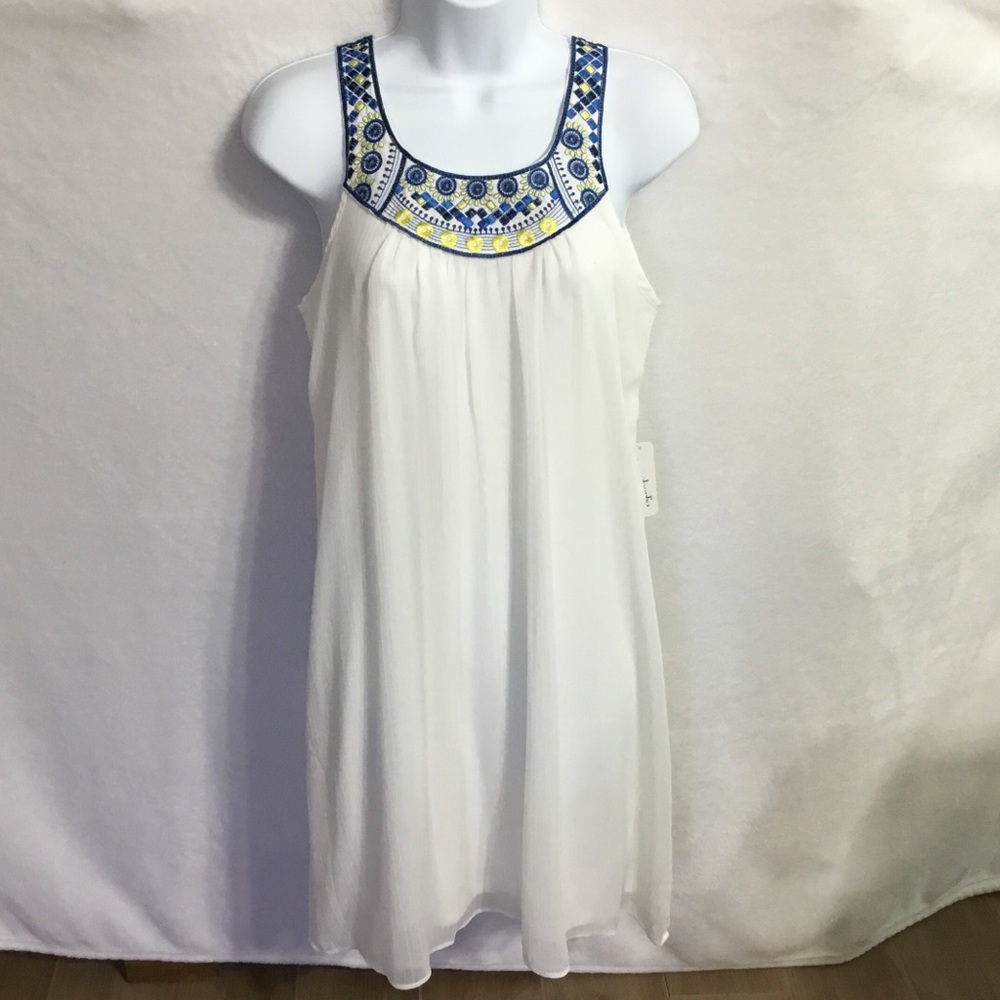 Charming Charlie “Pool Side White Light” D…